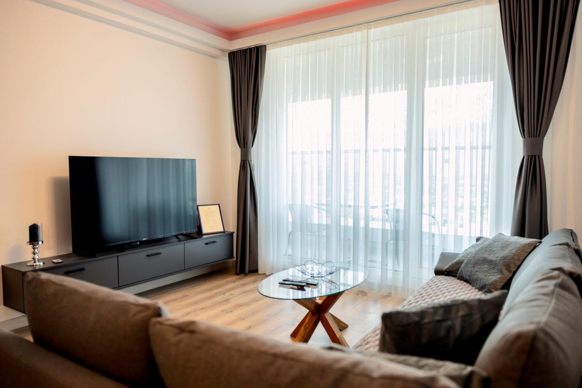 33Rd Floor Twin Apartments In Cevahir Sky City Complex With Pool, Spa, Fitness And Parking Included In Price سكوبجي المظهر الخارجي الصورة