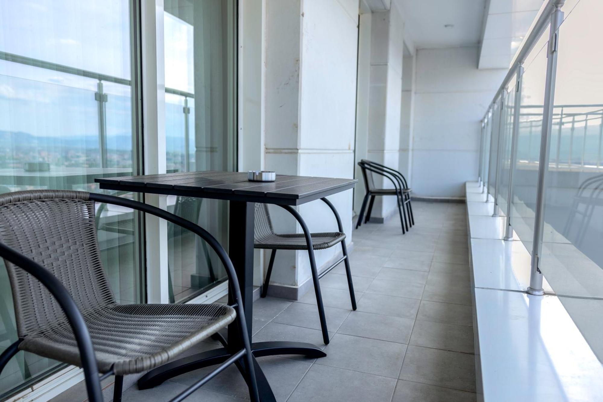 33Rd Floor Twin Apartments In Cevahir Sky City Complex With Pool, Spa, Fitness And Parking Included In Price سكوبجي المظهر الخارجي الصورة
